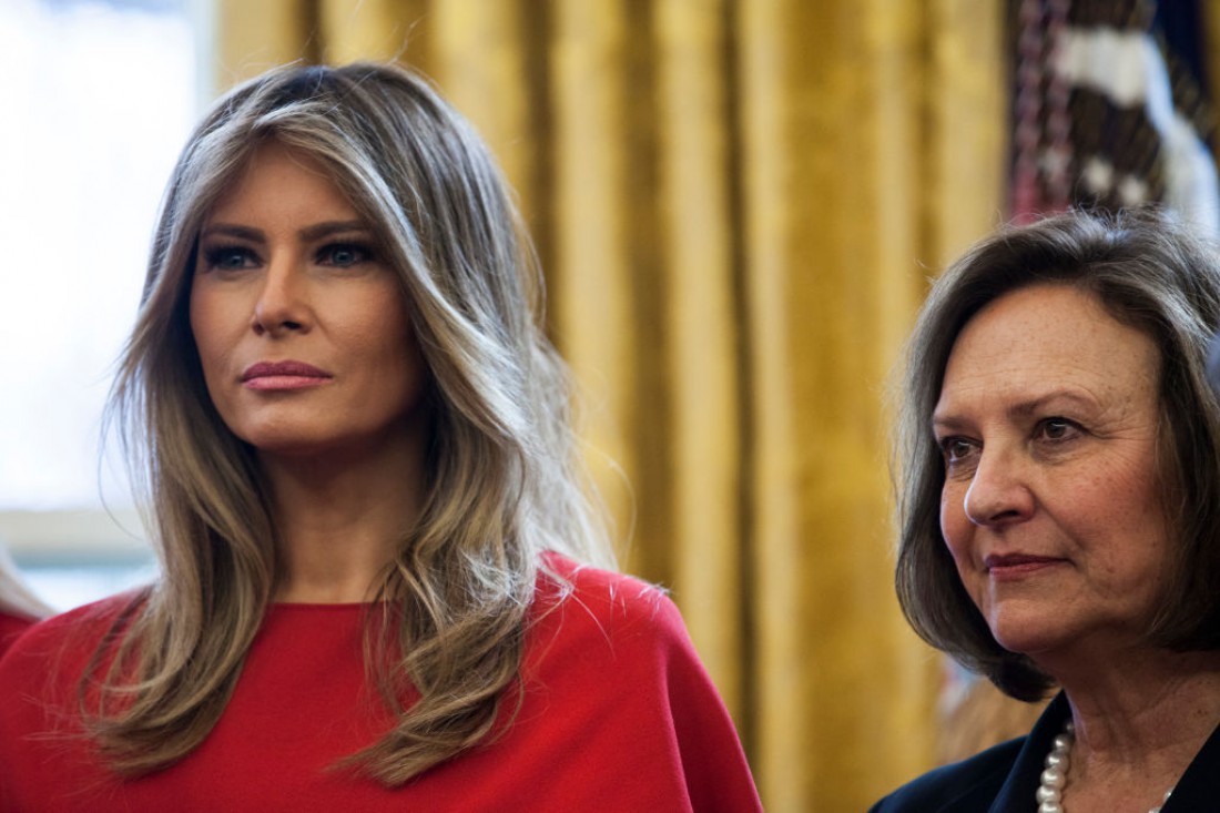 Быть похожей на Меланью Трамп: британки массово делают пластику лица