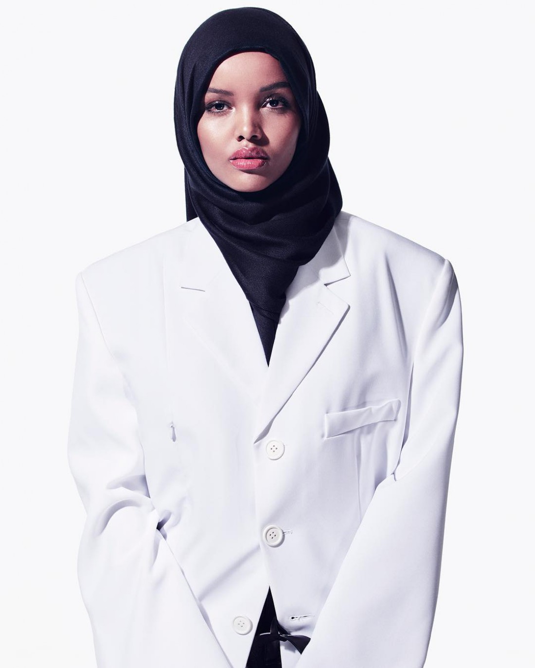 19-летняя Халима Аден в фотосете для CR Fashion Book