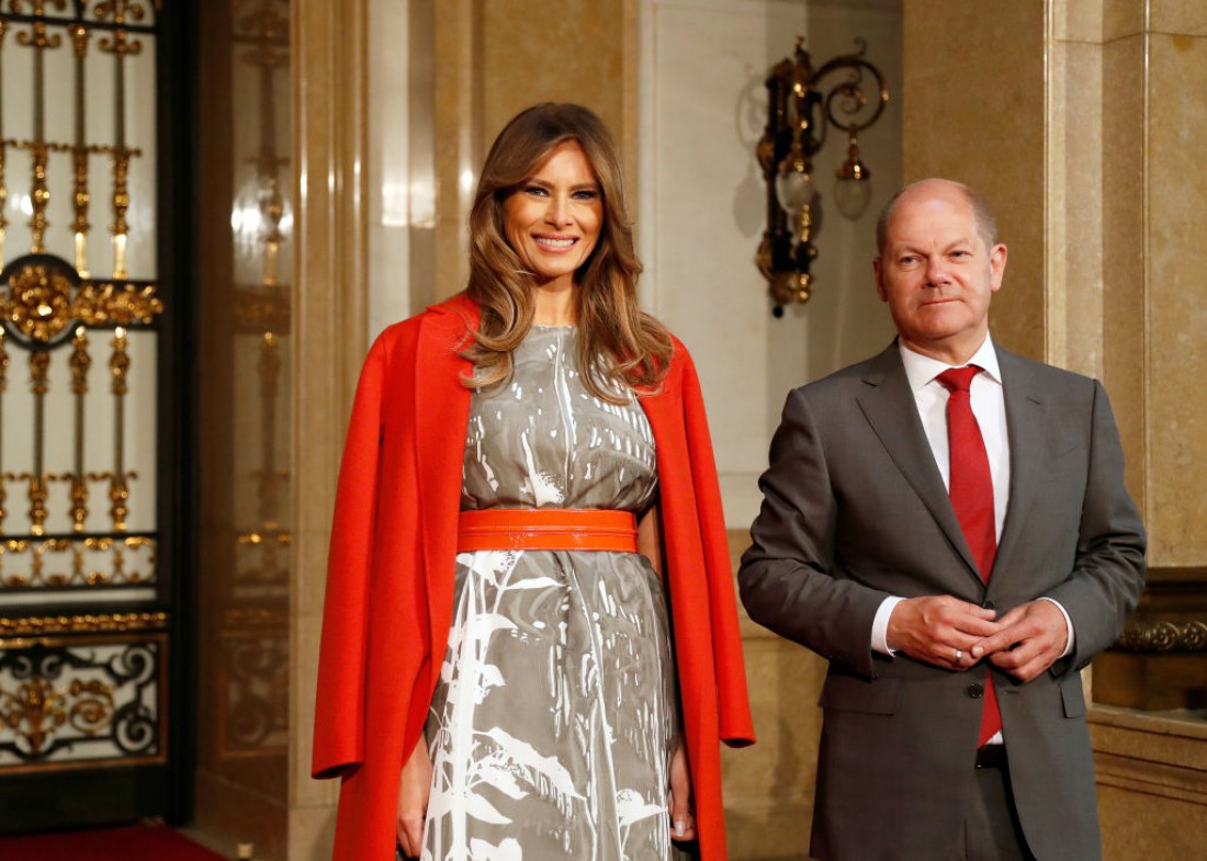Меланья Трамп снова произвела фурор своим нарядом