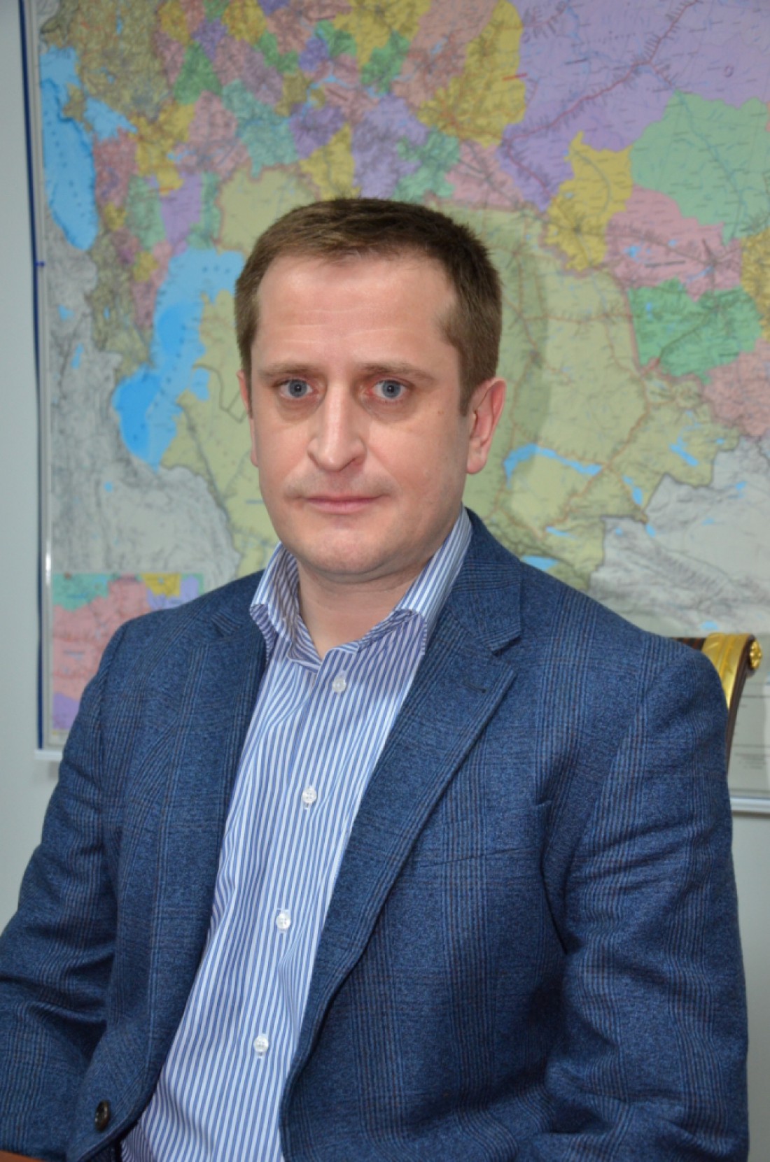 ООО ПЕРВАЯ ЛОГИСТИЧЕСКАЯ КОМПАНИЯ: Директор Олег Бурлаченко