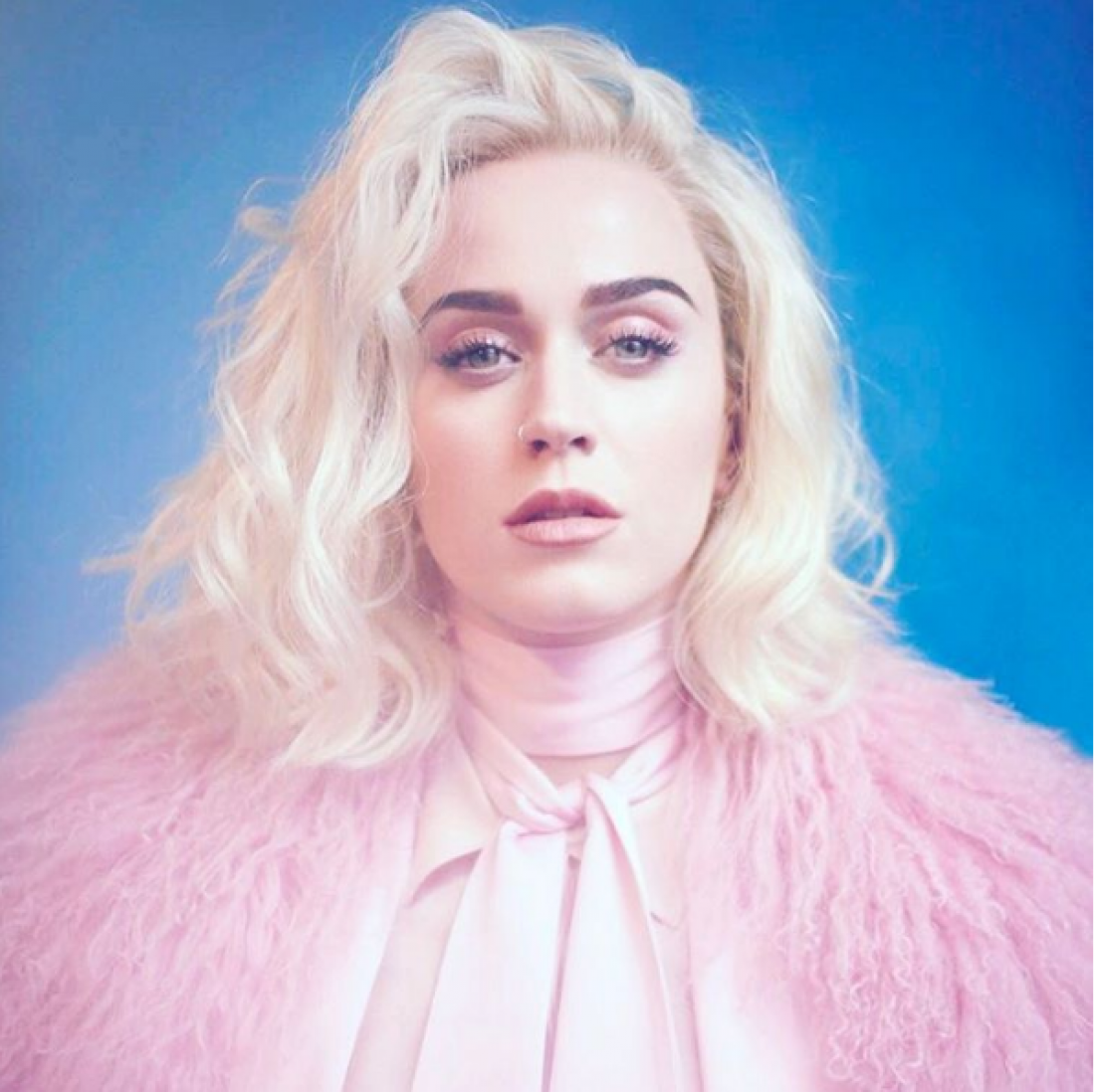 Кэти Перри вновь разработала линейку косметики для CoverGirl