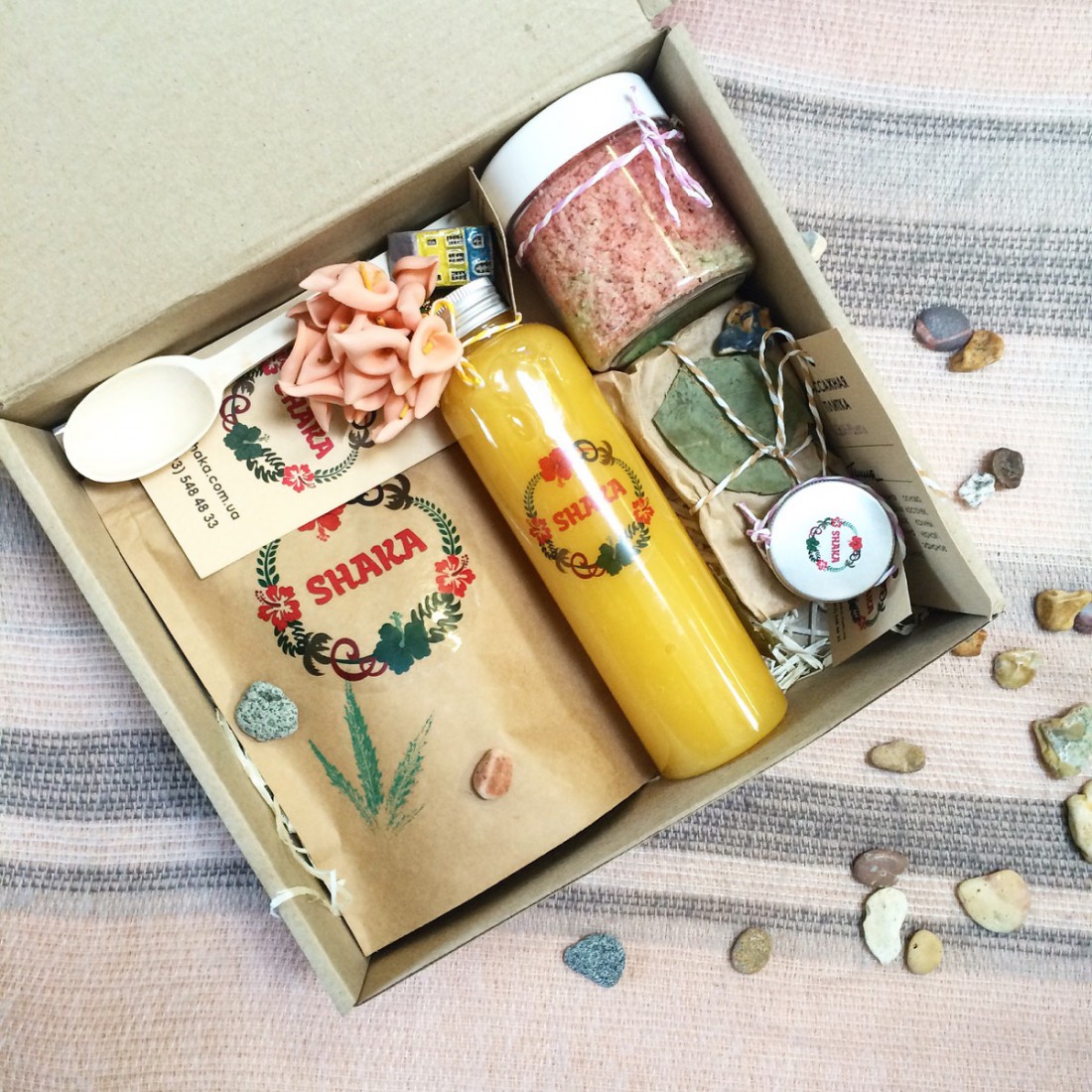 Коробочка с самыми актуальными продуктами сезона от Shaka