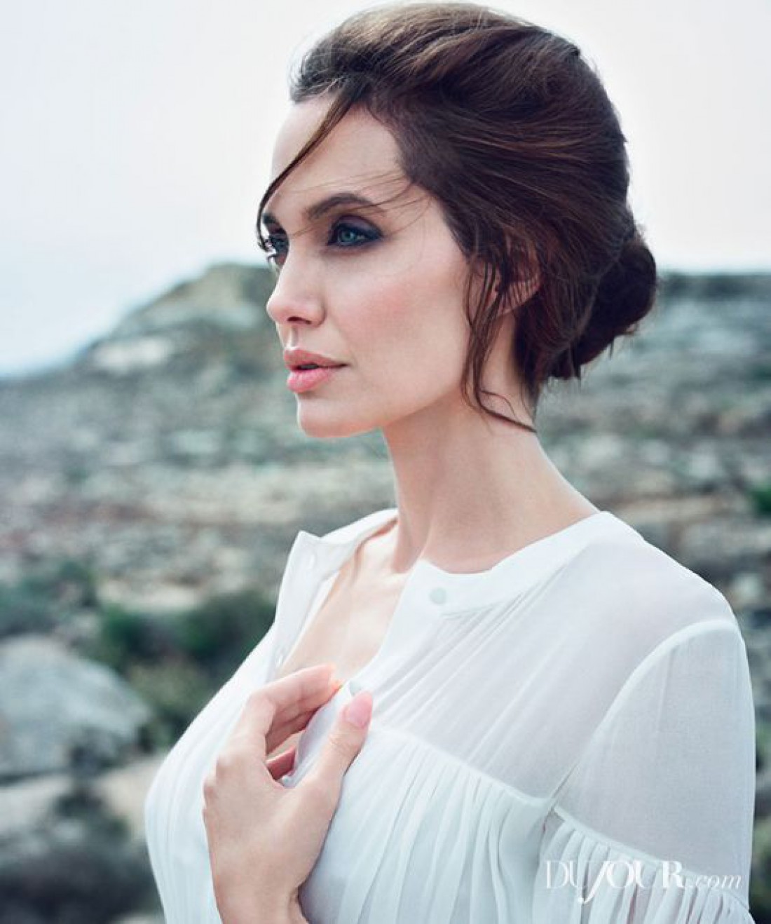 Анджелина Джоли стала амбассадором Guerlain