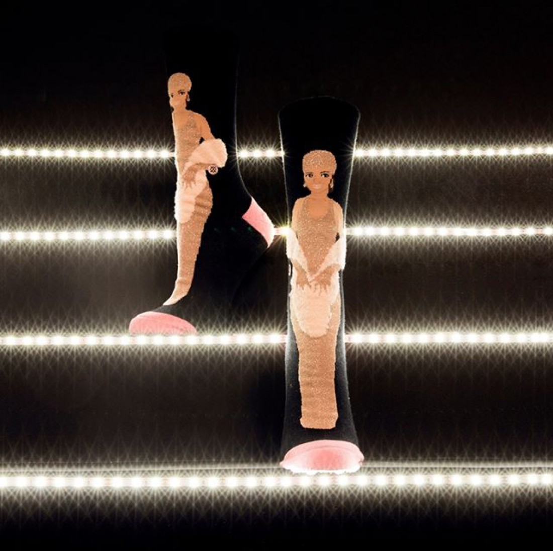 RIHANNA AWARD SHOW BOX