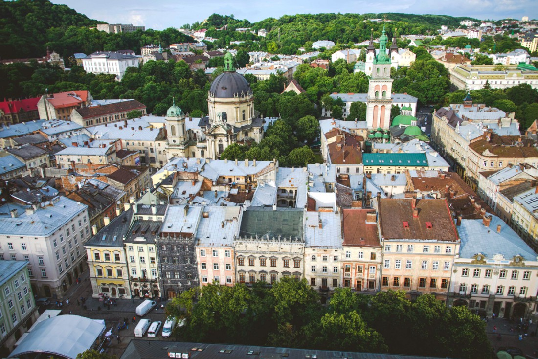 Панорама исторического центра Львова с Ратуши