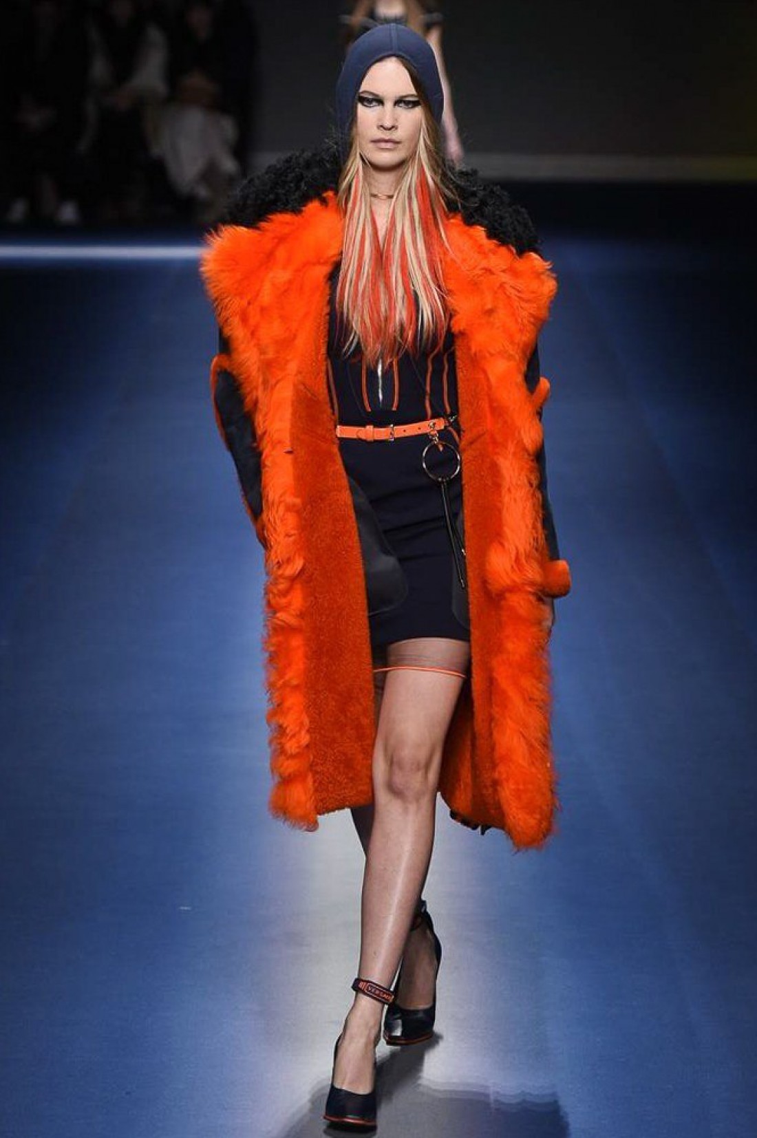 Бехати Принслу в показе Versace