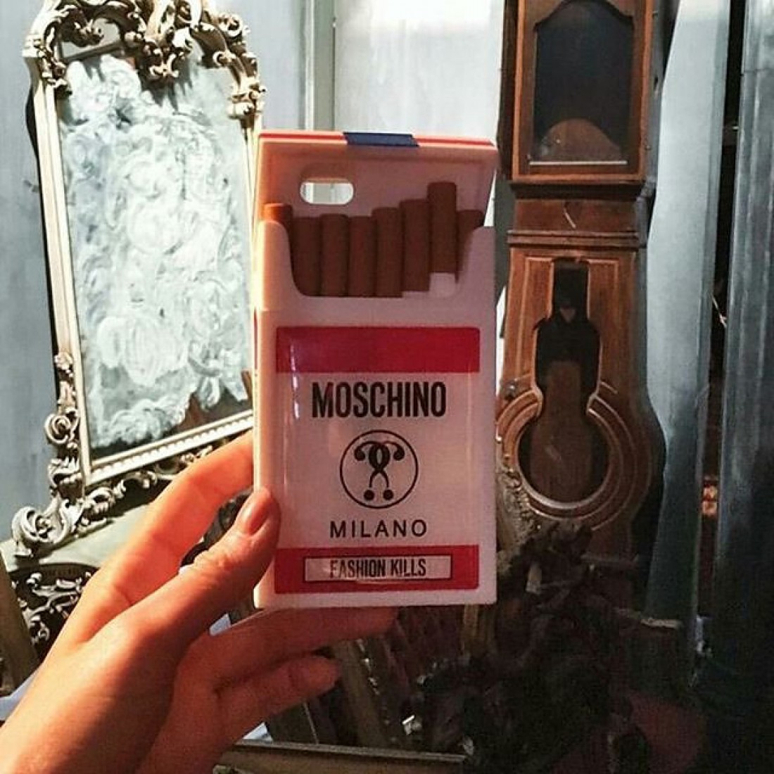 Показ Moschino