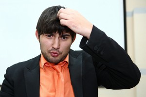 Сын Бари Алибасова считает, что можно водить машину под градусом