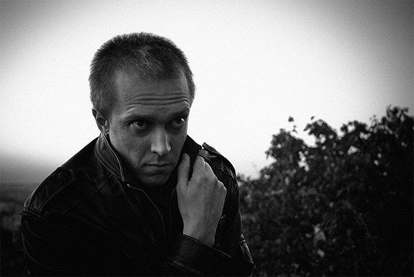 Театральный режиссер Павел Юров уже более двух недель находится в плену в Славянске
