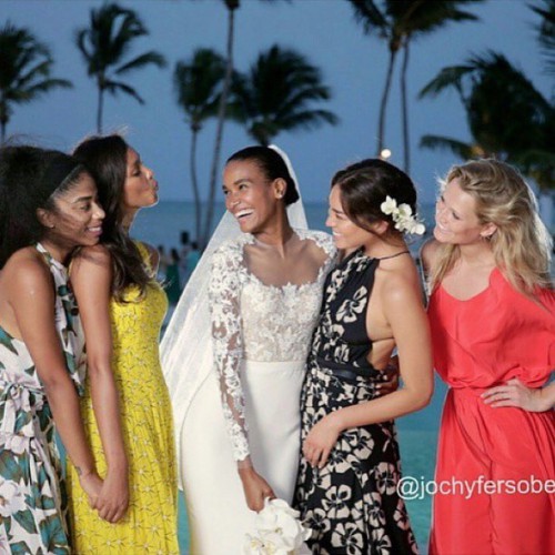 Модель Victoria's Secret Арленис Соса вышла замуж в Доминикане