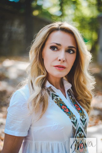 Ольга Сумская приняла участие в спецпроекте Ivona Звезды – за МИР
