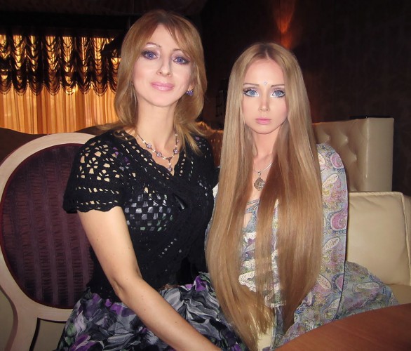 Одесская Барби с мамой