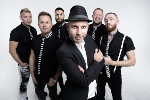 Группа Mad Heads