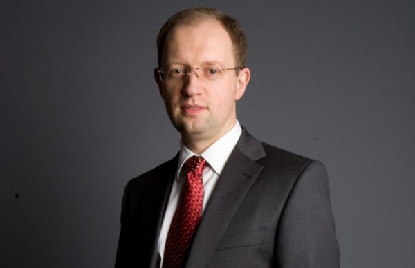 Политик Арсений Яценюк.