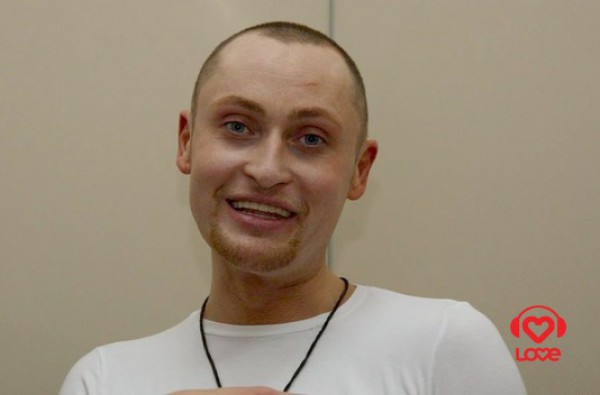 Шура не всегда выступает на больших сценах
