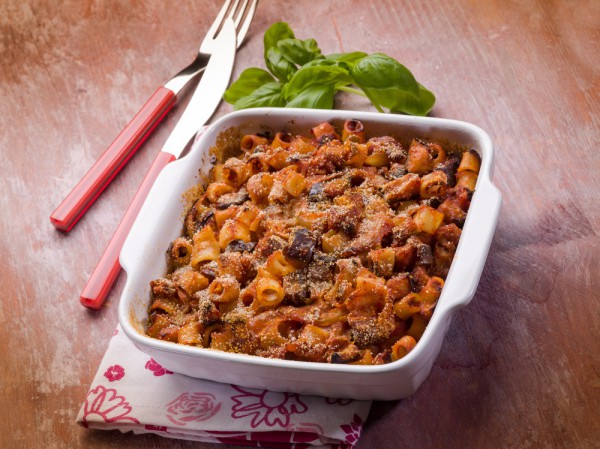 Запеканка с макаронами и баклажанами
