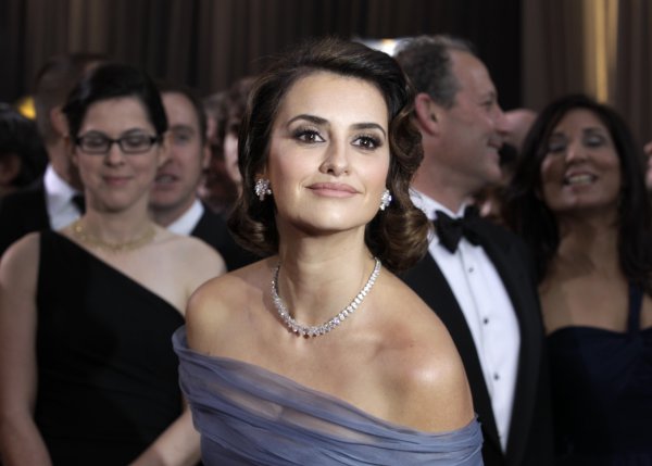 Актриса Пенелопа Крус на церемонии Оскар 2012