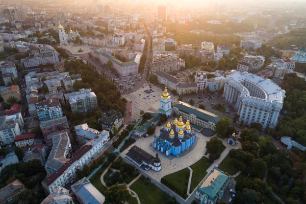 Выставка оружия и техники на Михайловской площади