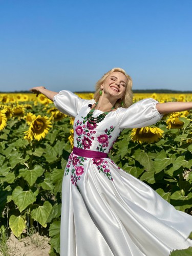 Лилия Ребрик в вышиванке