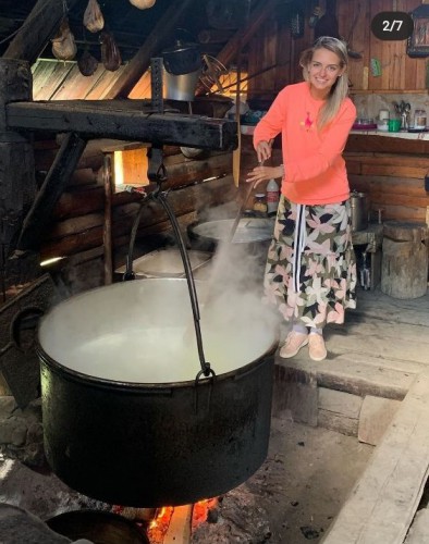 Юлия Панкова на отдыхе в Карпатах