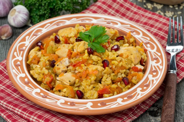Плов с курицей и барбарисом