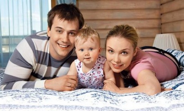 Иван Жидков, Татьяна Арнтгольц и их дочь Мария