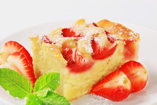 Пирог с клубникой
