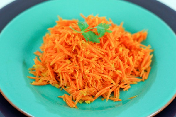 Постный салат из моркови