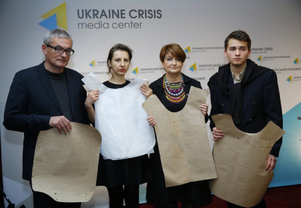 Участники брифинга STOP Putin: генеральный продюсер UFW Владимир Нечипорук, директора бренда LAKE Ирина Павлик, председатель оргкомитета Ukrainian Fashion Week Ирина Данилевская, дизайнер Иван Фролов