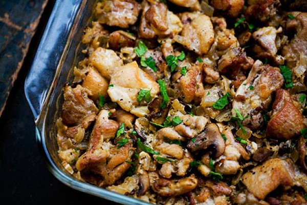Рецепт 
                Запеченная курица с рисом и грибами
            