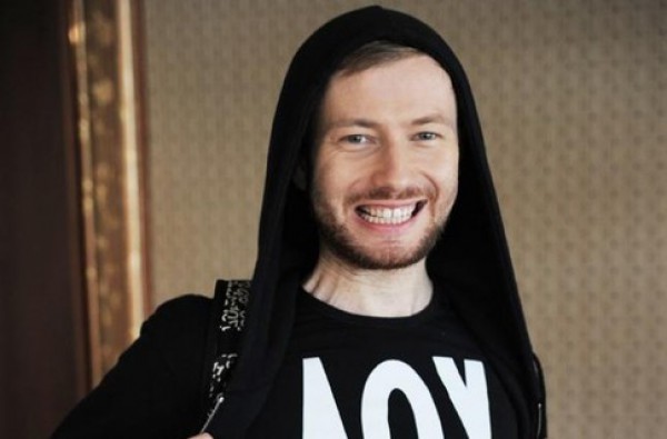 Денис Повалий любит переодеваться в женщину