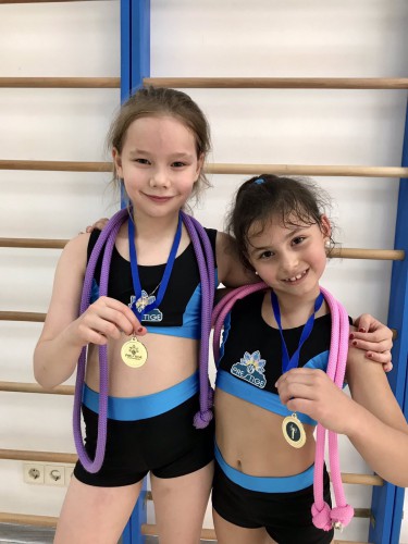KAMALIYA поделилась спортивными успехами своей чемпионской семьи