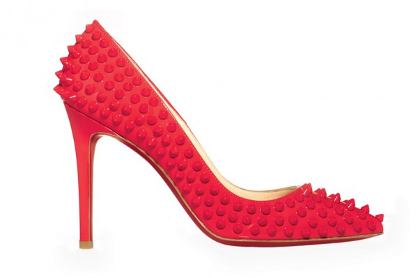 Самая сексуальная обувь года - красные шипованные туфли Christian Louboutin