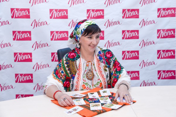 Победительница Битвы экстрасенсов-13, потомственная мольфарка, Елена Стеценко