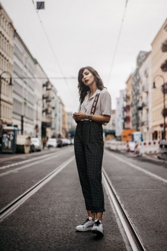 Как стильно носить белую рубашку в 2019: Модные луки