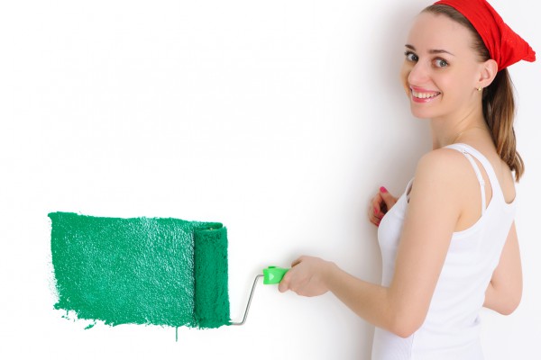 Какой краской покрасить стены в доме 