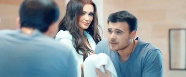 Украинка Ольга Стороженко в клипе певца Emin