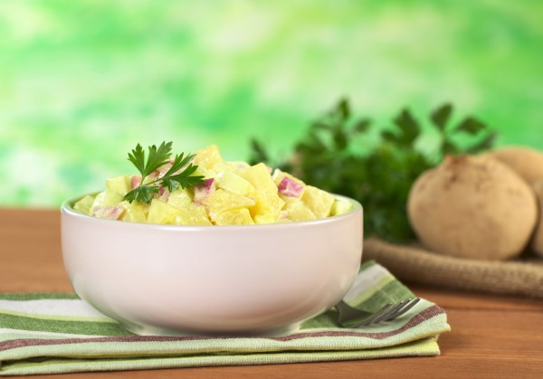 Рецепт 
                Картофельный салат с ветчиной и чесноком
            
