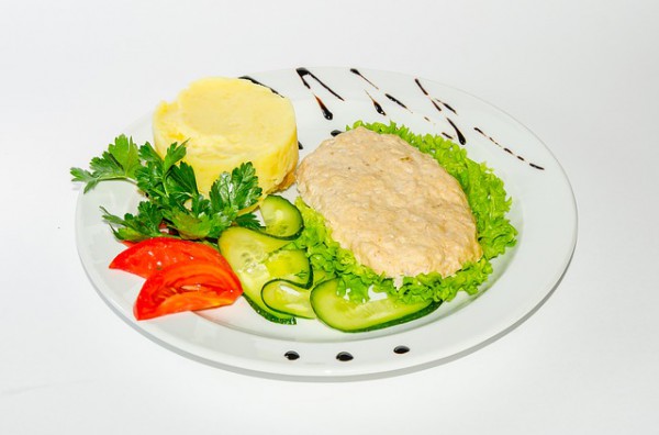 Мясо по-французски с гарниром