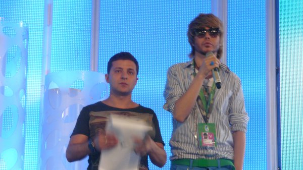 Владимир Зеленский и Сергей Зверев будут ведущими Новой волны 2012