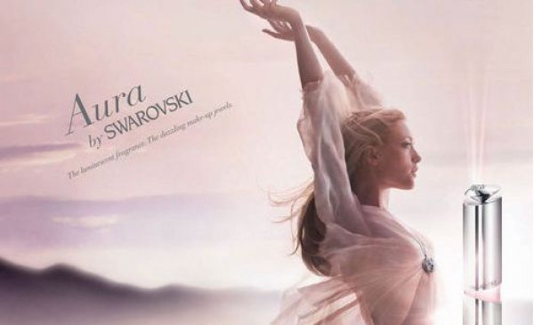 Первый аромат Swarovski получил название Aura