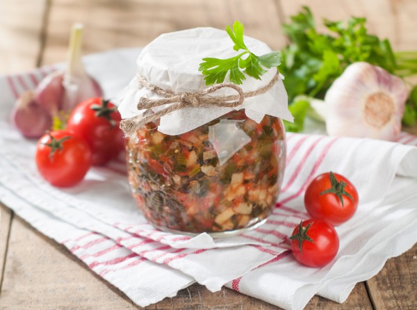 Салат из баклажанов со сладким перцем и морковью