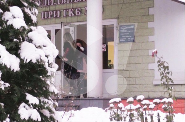 Влад Топалов забрал из роддома Регину Тодоренко с сыном
