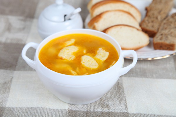 Куриный суп с галушками