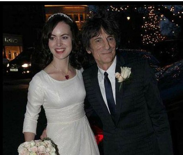 Гитарист Rolling Stones женился