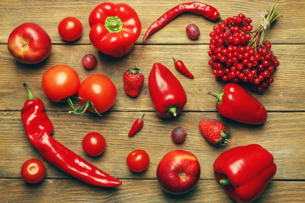 Аллергия возникает на красные продукты питания