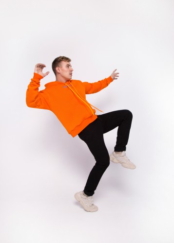 OLEYNIK