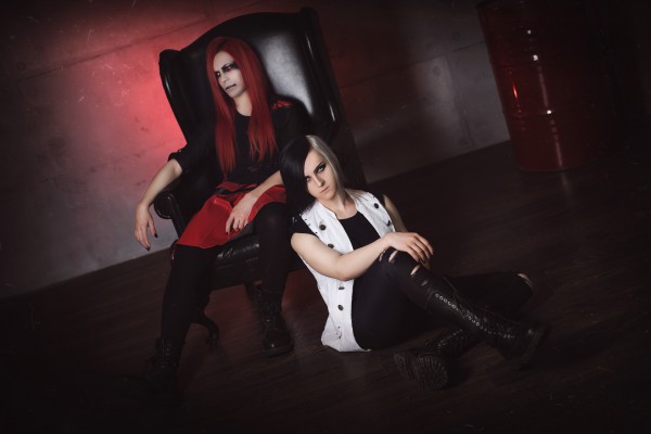 Участники украинской visual kei-группы МИАZМ