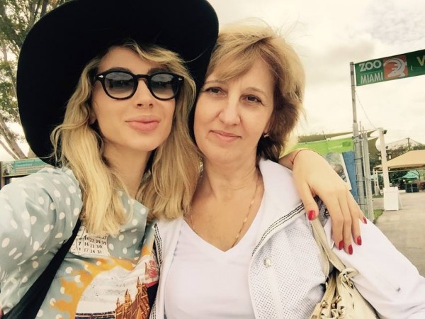 LOBODA с мамой