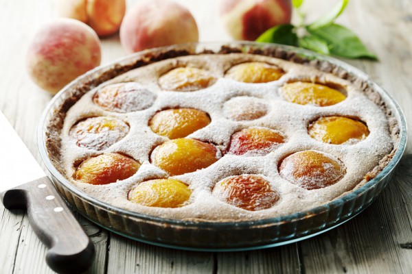 Из персиков можно приготовить вкусные и ароматные летние блюда